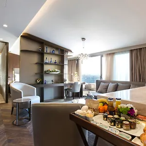 Noble22 Suites-special Category Апарт-отель